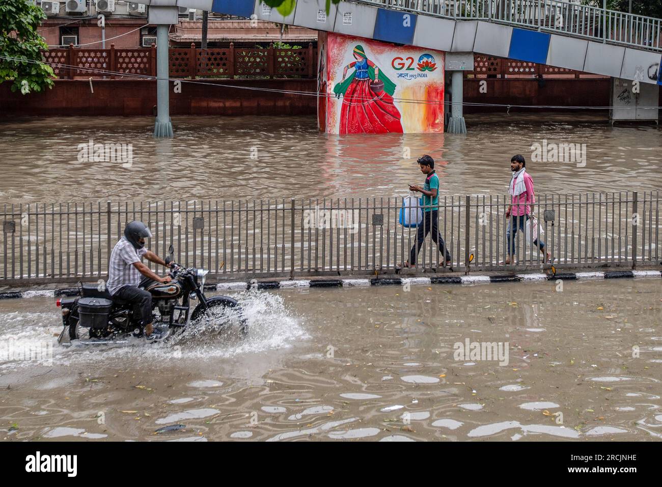 Yamuna water level rise hi-res stock photography and images - Alamy