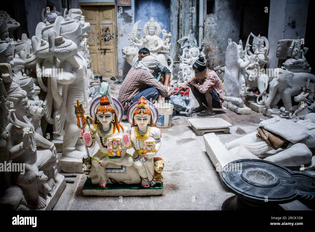 Marble statue making in Varanasi, India Stock Photo Alamy