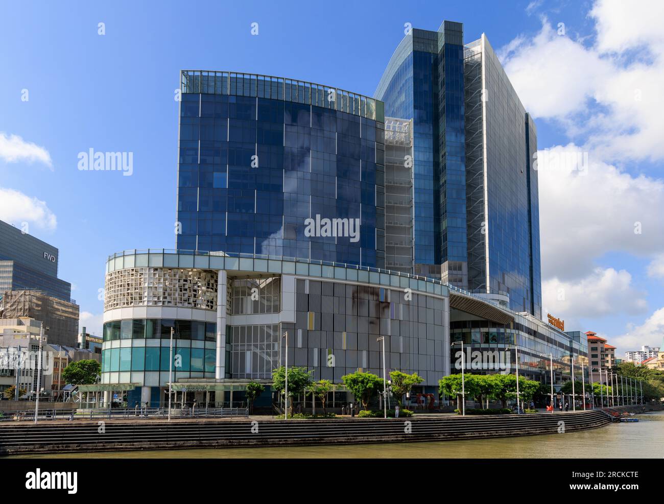 Clarke quay central shops 2025