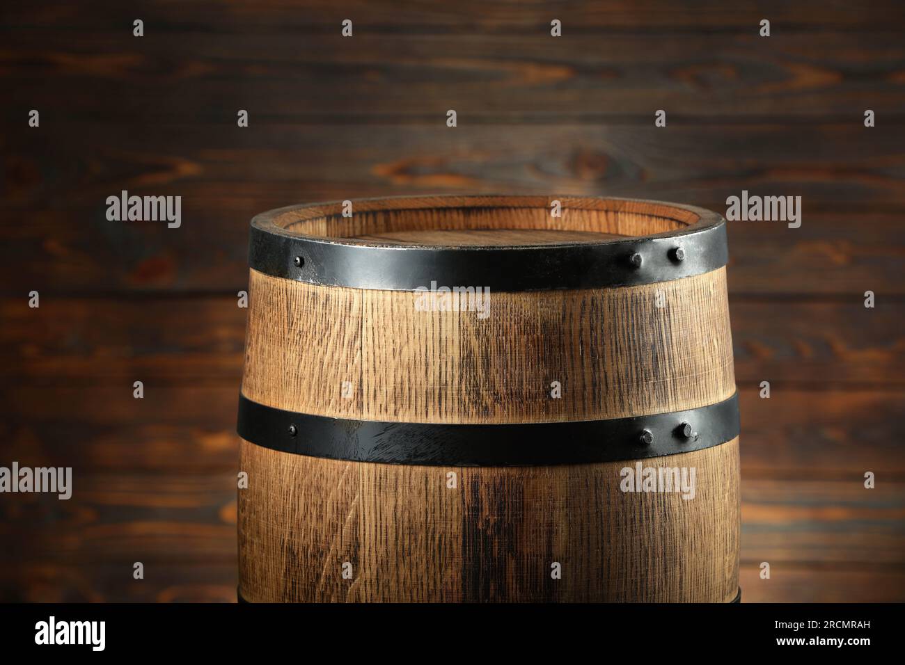 Cask Traditional wooden cider cask barrel hi-res stock photography and ...