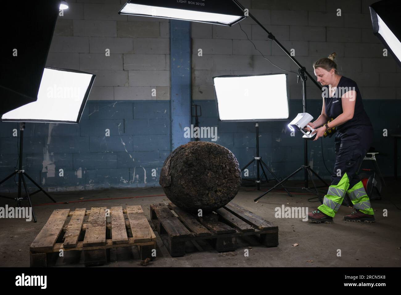 17th century ship barrels hires stock photography and images Alamy