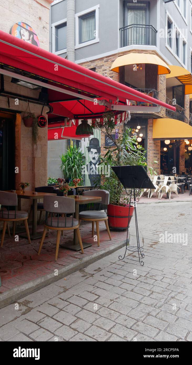 Neighborhood restaurant hi-res stock photography and images - Alamy