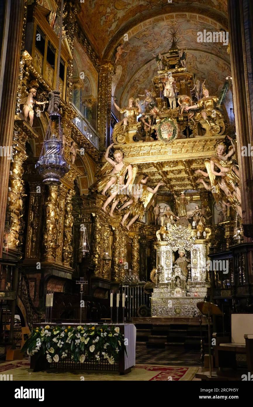 Hanging incense burner hires stock photography and images Alamy