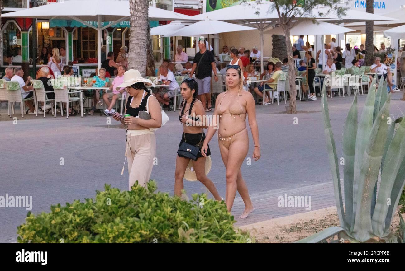 Pic shows: Palma, Majorca  Dressed for the extremely hot weather.   Groups of youths often from UK France and Germany flock to the resort  to party ov Stock Photo