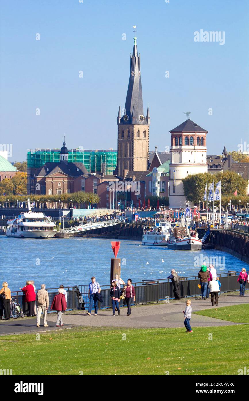 , rhine river promenade, rheinuferpromenade, Düsseldorf, North Rhine-Westphalia, Germany Stock Photo