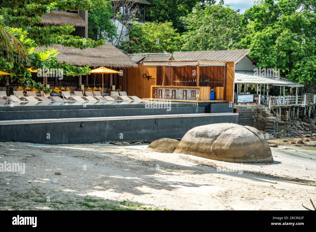 Beach bar and restaurant on haad tien beach, shark bay, koh tao