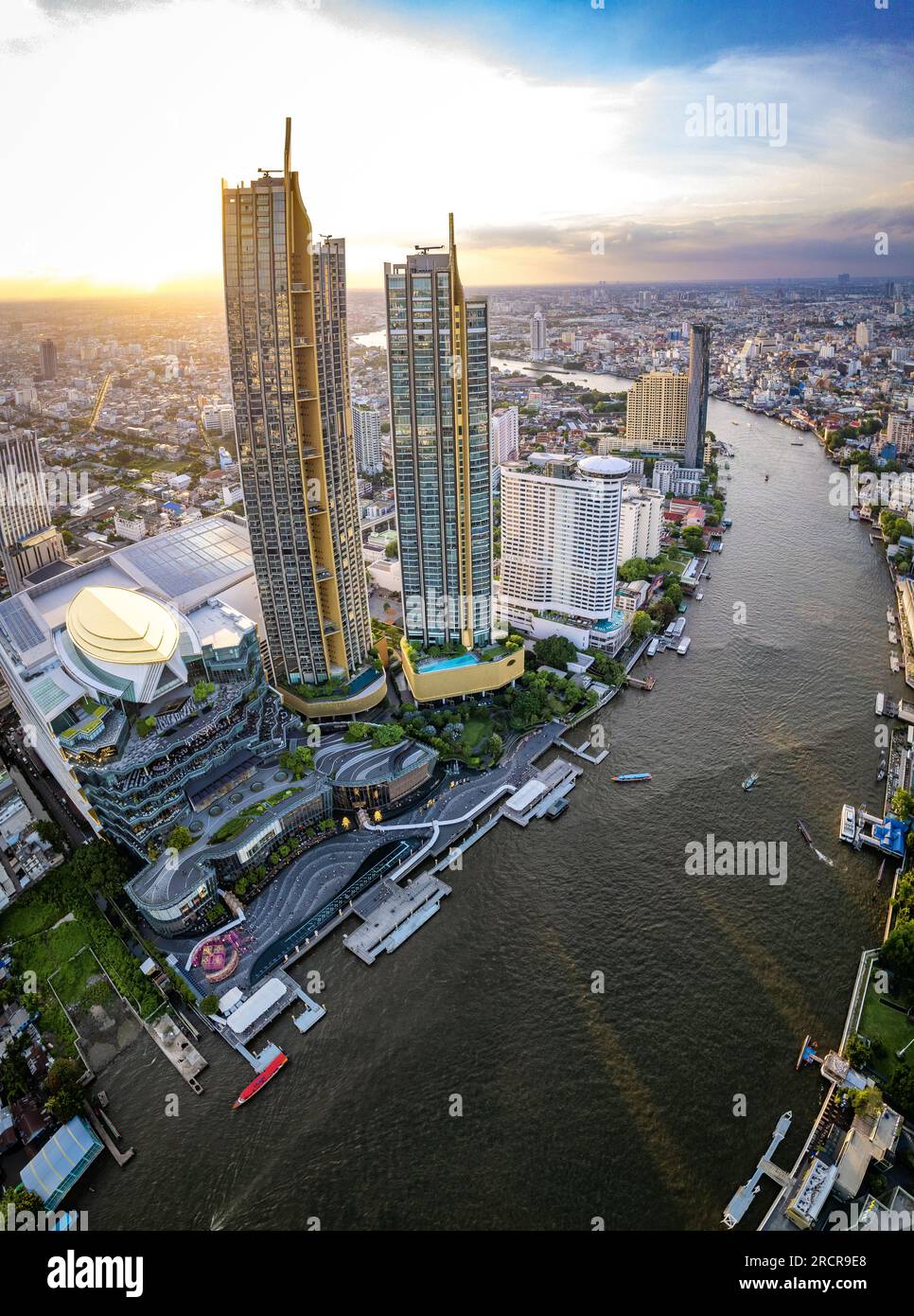 Icon siam, bangkok hi-res stock photography and images - Page 10 - Alamy