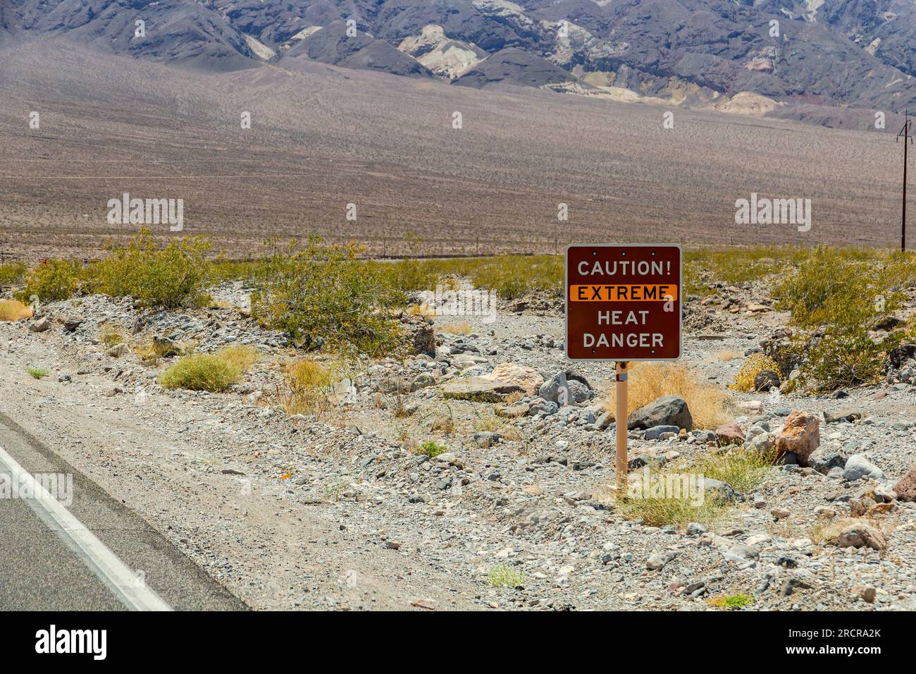 Thermometer showing temperature 45 C 114 F, Stove Pipe Wells, Death Valley,  California, USA. JMH5344 Stock Photo - Alamy