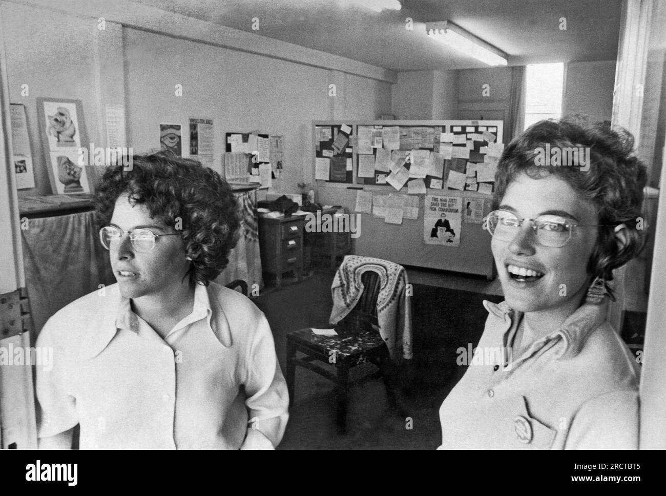 San Francisco, California:  August 4, 1972 Two of the founding members of the San Francisco Women's Health Collective on 24st Street in SF. Stock Photo