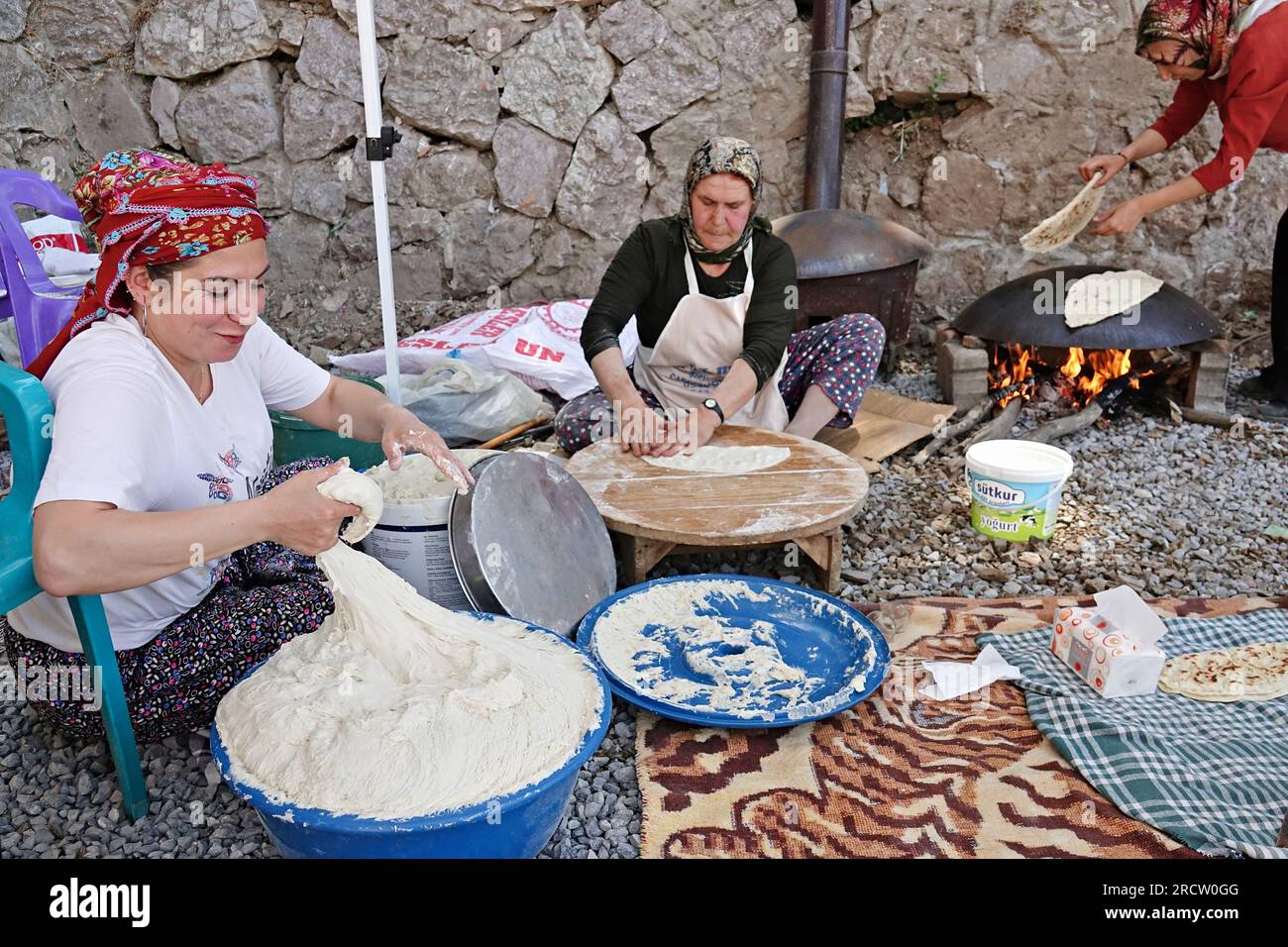 Kurdistan concert hi-res stock photography and images - Alamy