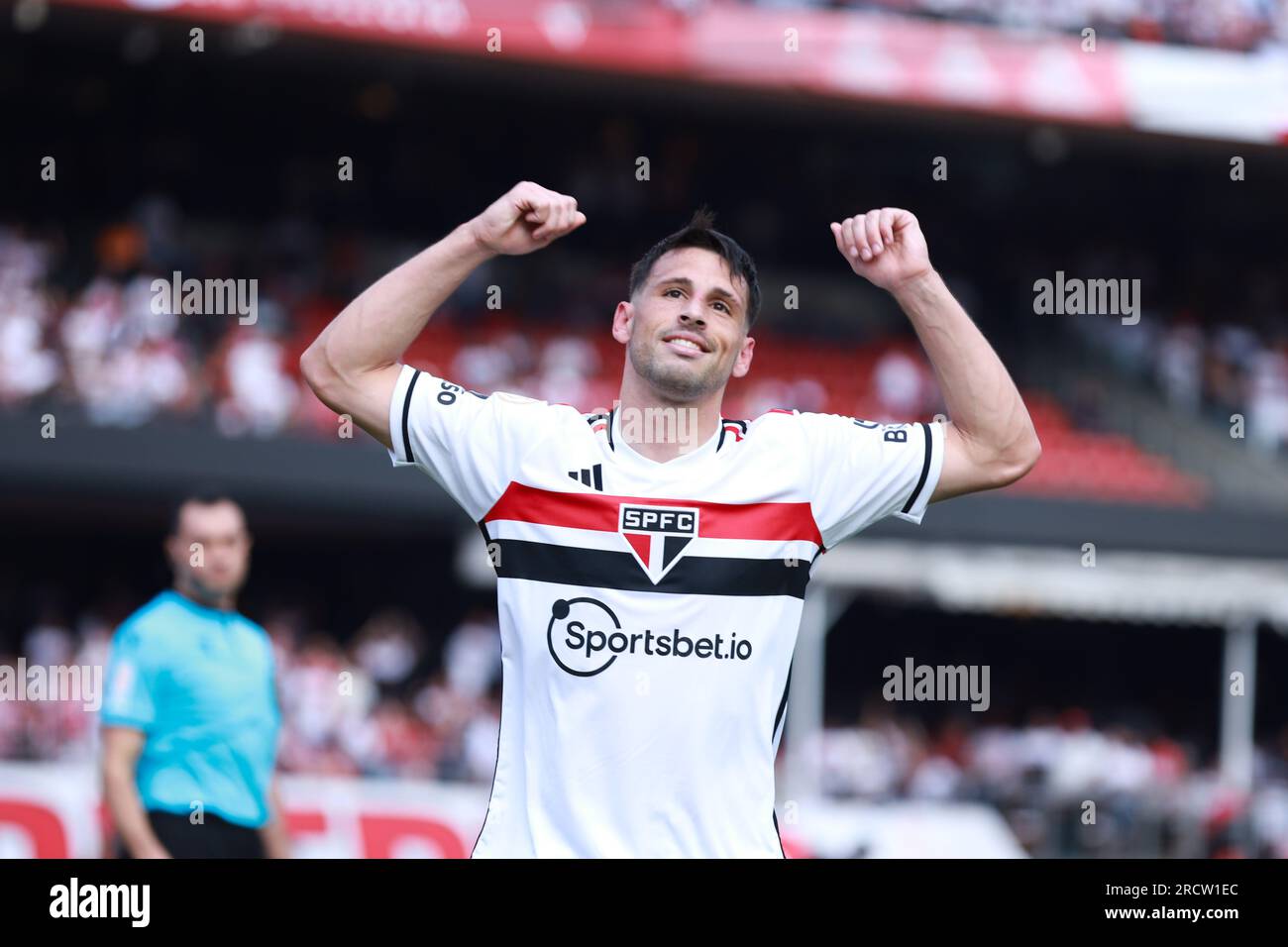 Calleri fires Sao Paulo to win over Santos