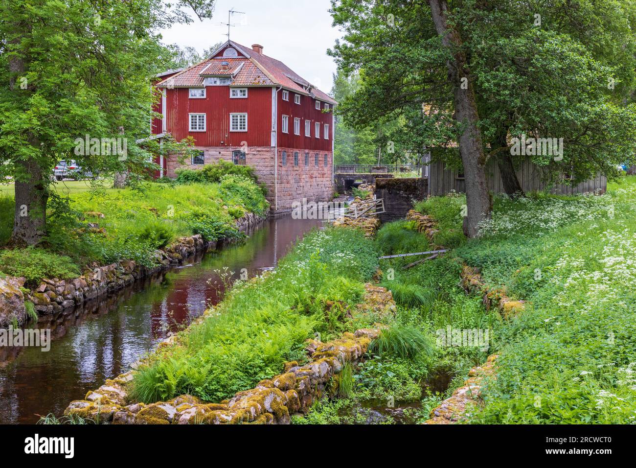 Old mill watercourse hi-res stock photography and images - Alamy