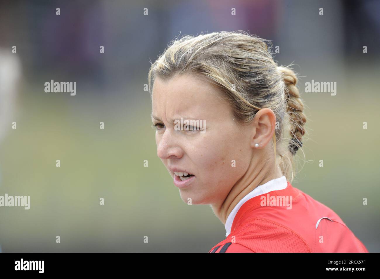 Nicole Reinhardt Porträt K1 Women Kanu Welt Cup in Duisburg 29.5.2011 Stock  Photo - Alamy, image size:1300x955