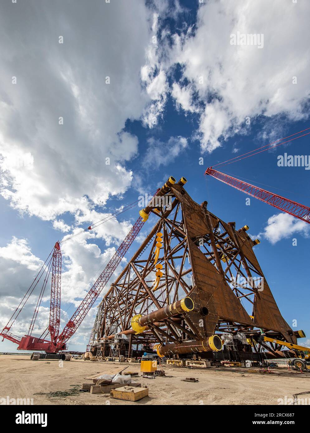Offshore Platform Construction Stock Photo Alamy