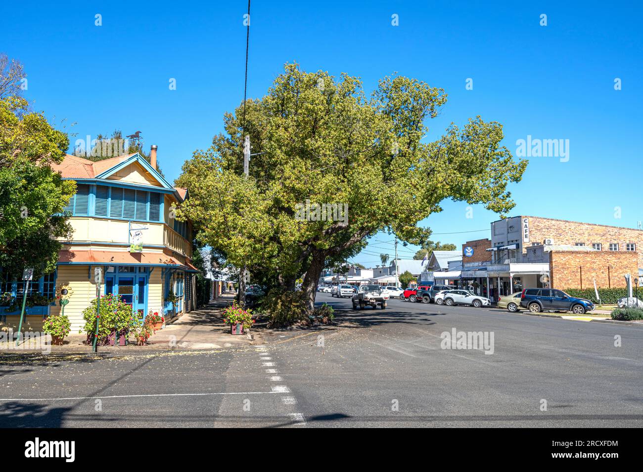 The Blue Cow previously the Royal Hotel, main street, Allora, Queensland, Australia Stock Photo