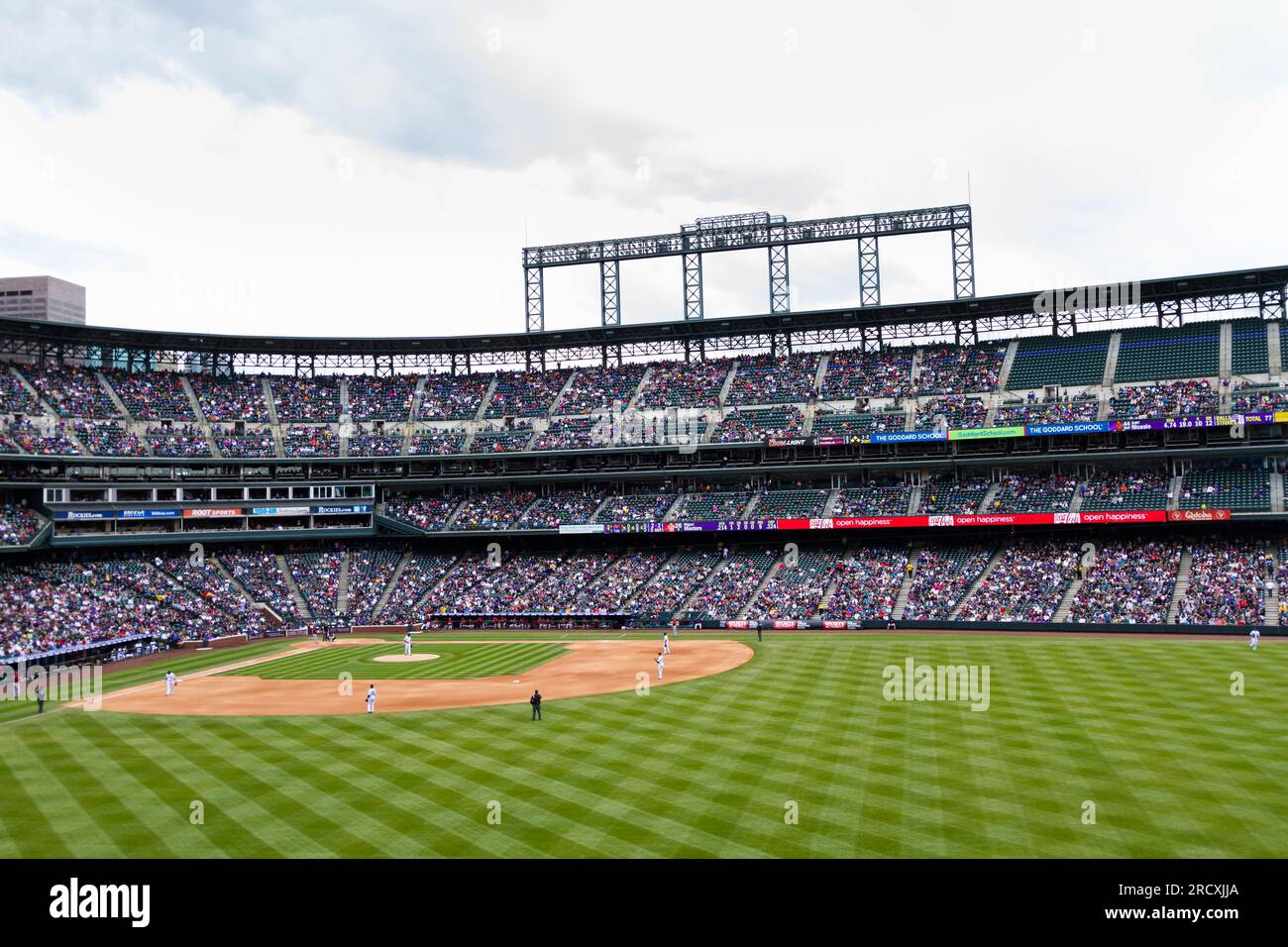 Arizona diamondbacks spectators hi-res stock photography and images - Alamy