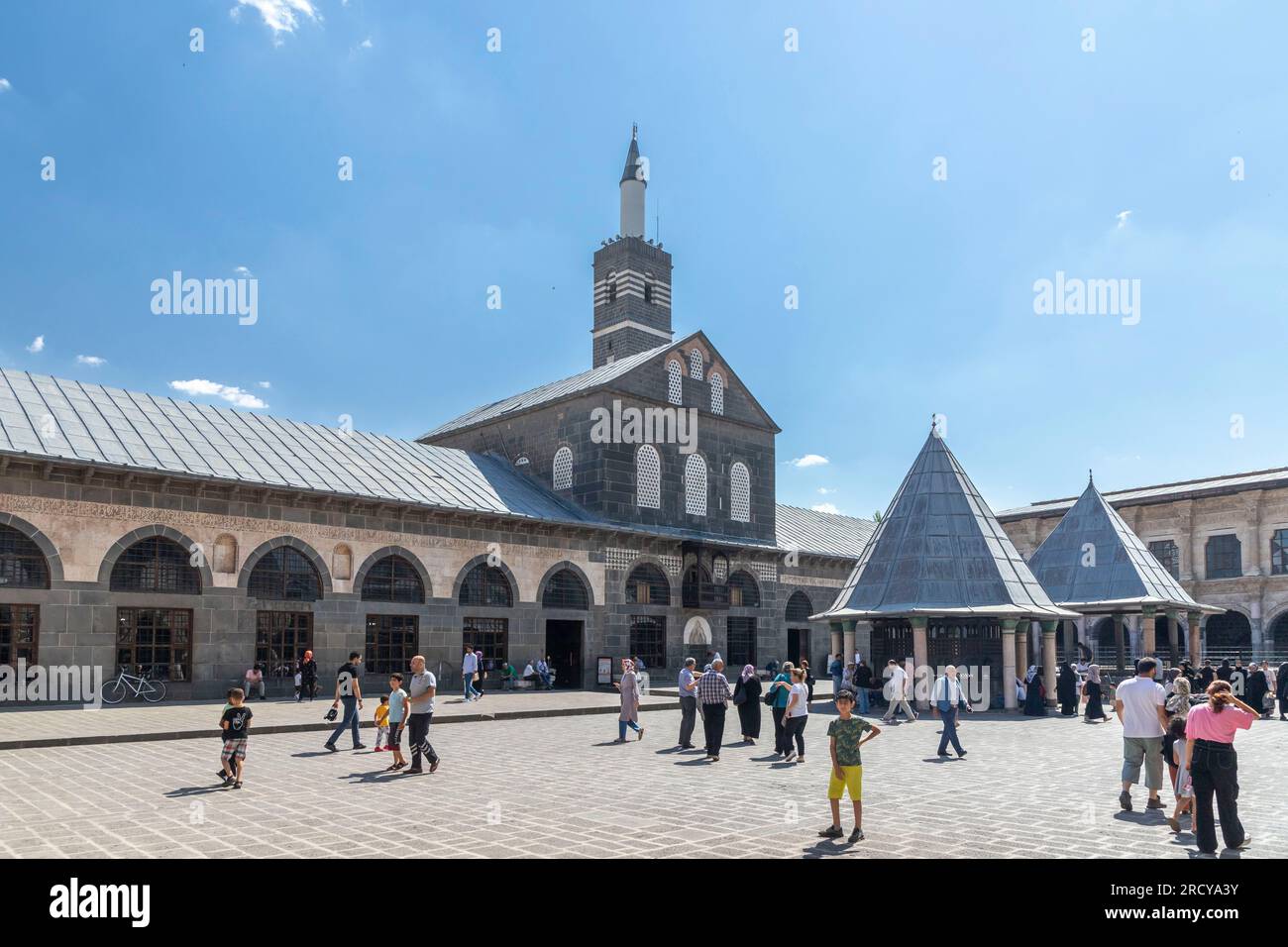 Diyarbakir Ulu Mosque, located in Turkey, is a historical monument located on the walls of Diyarbakir Castle, to the west of the axis connecting the H Stock Photo