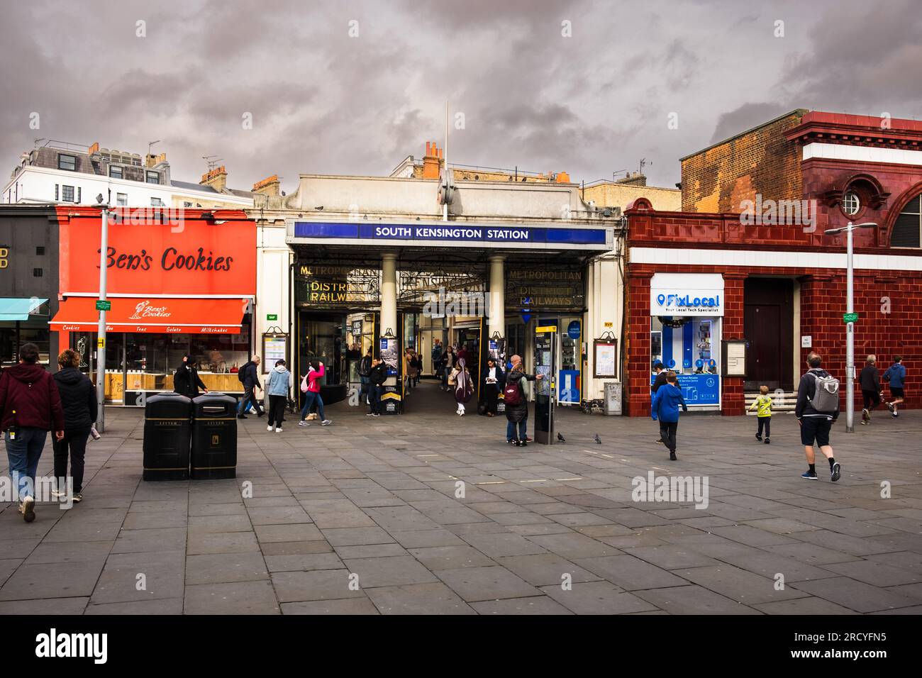 London, UK, Nov 2022, urban scene on an overcast day by South Kensington Station Stock Photo