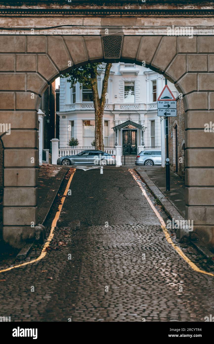 London, UK, 19th March 2022. Demonstrators gathered outside a mansion in  Holland Park owned by Russian oligarch Vladimir Yevtushenkov (aka  Evtushenkov), owner of Kronshtadt, part of Sistema Group, which the  protesters say