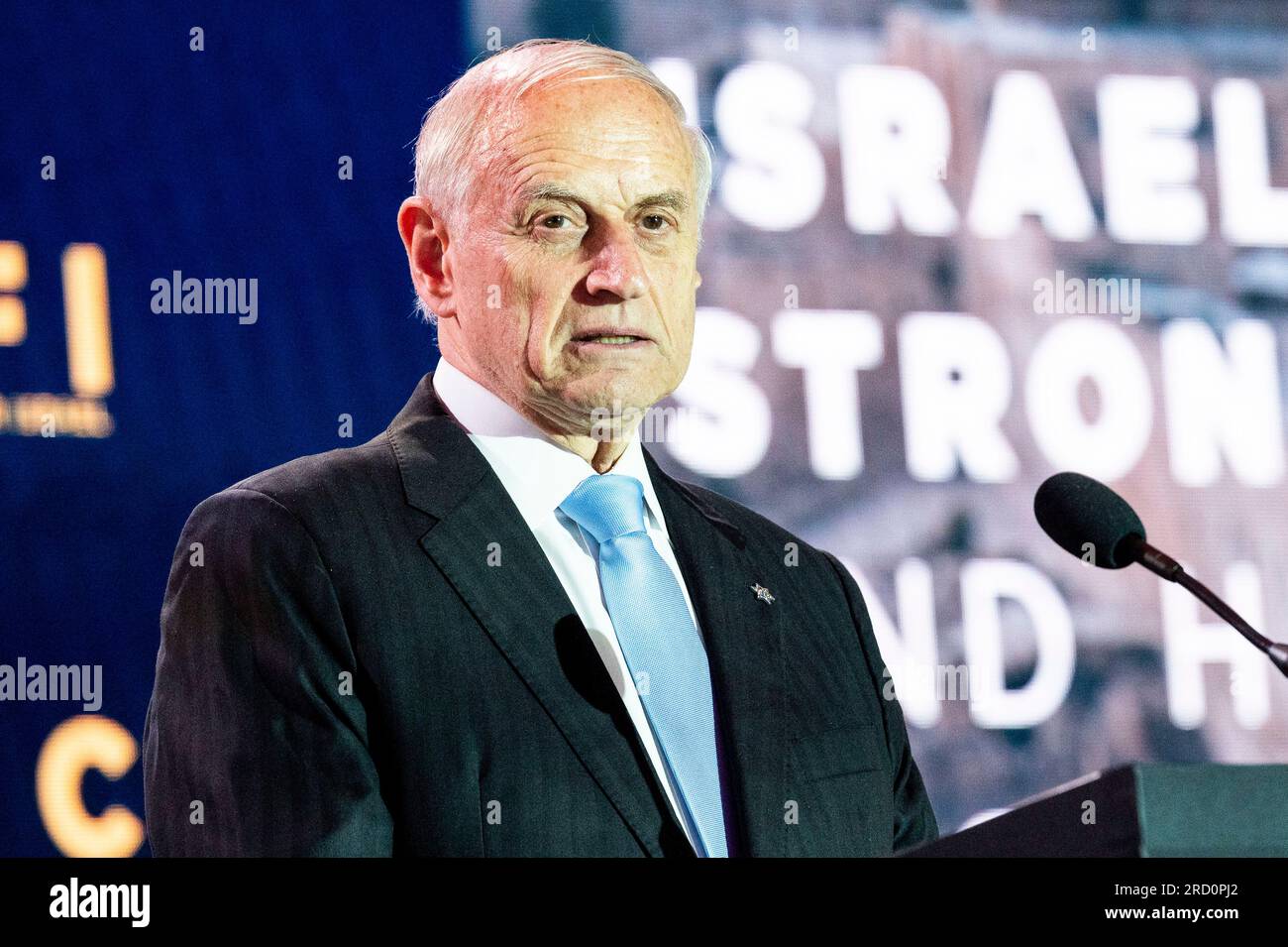 Arlington, Virginia, USA. 17th July, 2023. MALCOLM HOENLEIN, Vice Chairman of the Conference of Presidents of Major American Jewish Organizations, speaking at the Christians United for Israel (CUFI) conference at the Crystal Gateway Marriott in Arlington, Virginia. (Credit Image: © Michael Brochstein/ZUMA Press Wire) EDITORIAL USAGE ONLY! Not for Commercial USAGE! Stock Photo