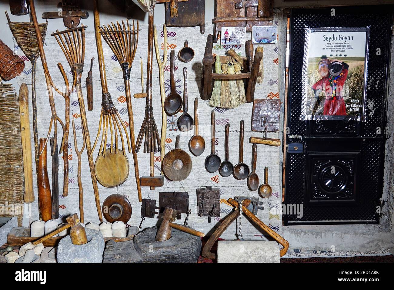 The old tools found at the Kurdish Ethnography Museum, used by the Kurds in agriculture and cuisine, are pictured. Folklorist Seyda Goyan, who has written 6 books about Kurdish folklore, founded the 'Seyda Goyan Kurdish Ethnography Museum', where about a thousand ethnographic works are stored and exhibited with his own means. Seyda Goyan, who could not find an exhibition place for the works he collected in three years, made her 2-room historical house a museum in the Uludere district of Sirnak province in Turkey. (Photo by Mehmet Masum Suer/SOPA Images/Sipa USA) Stock Photo