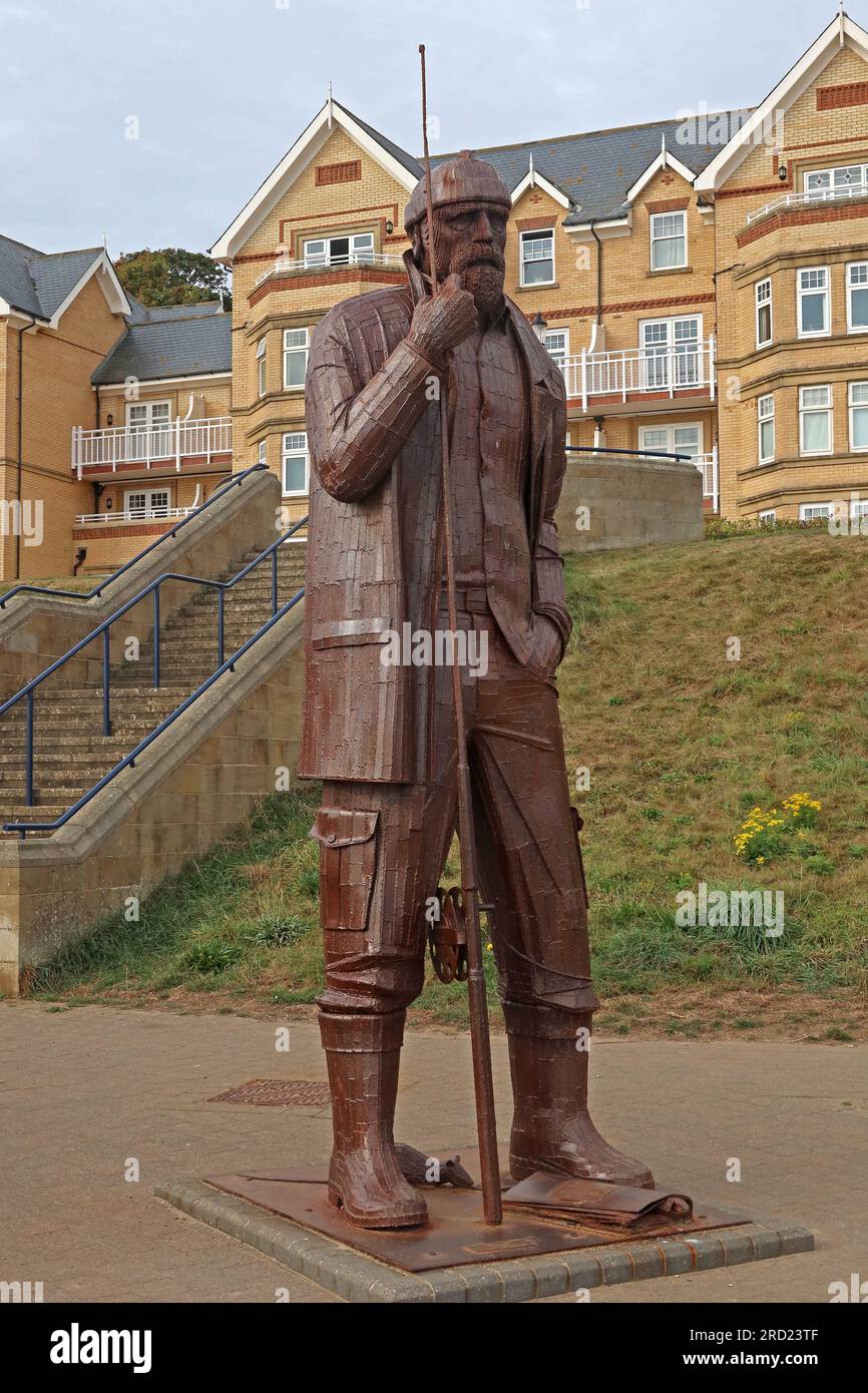 Steel sculpture for Filey - A High Tide In Short Wellies, by artist Ray Lonsdale, The Beach Rd, Filey, North Yorkshire, England, UK,  YO14 9LW Stock Photo
