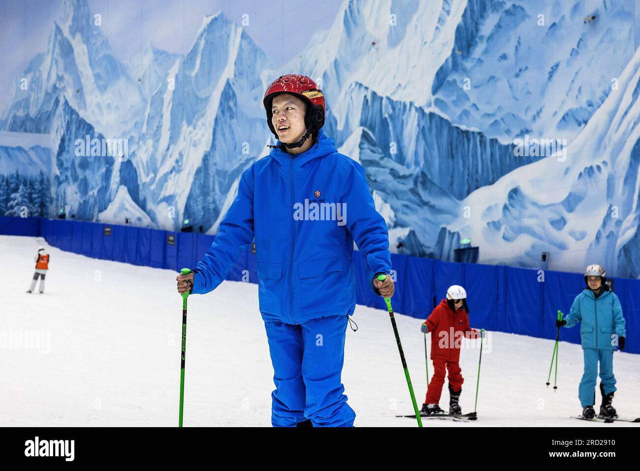 people-enjoy-skiing-at-an-indoor-ski-resort-as-part-of-the-ws-hot-sno…