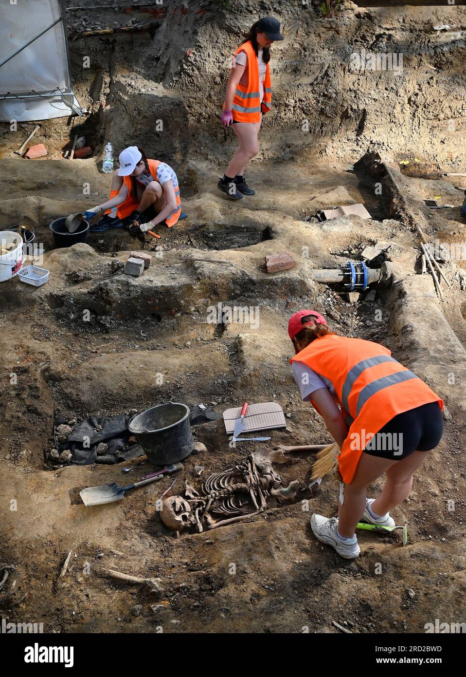 Jihlava, Czech Republic. 18th July, 2023. Archaeologists together with