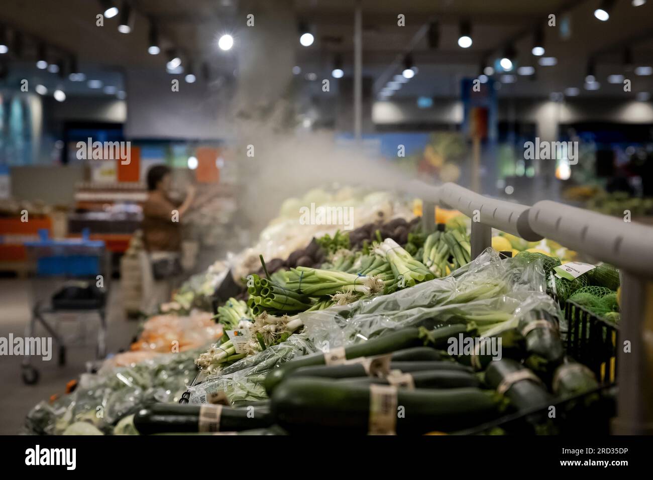 AMSTERDAM Dry misting in the fresh produce department in an Albert