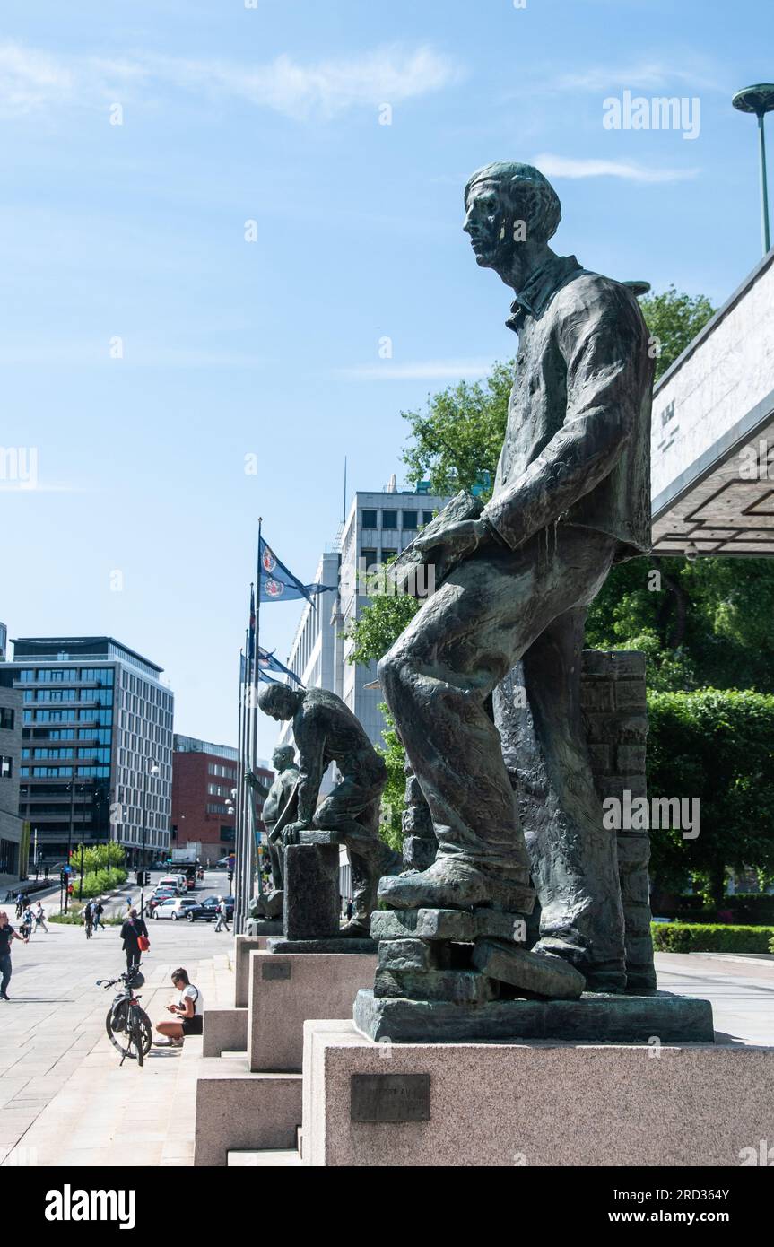 Around Oslo - statues of the working classes outside of the City hall Stock Photo
