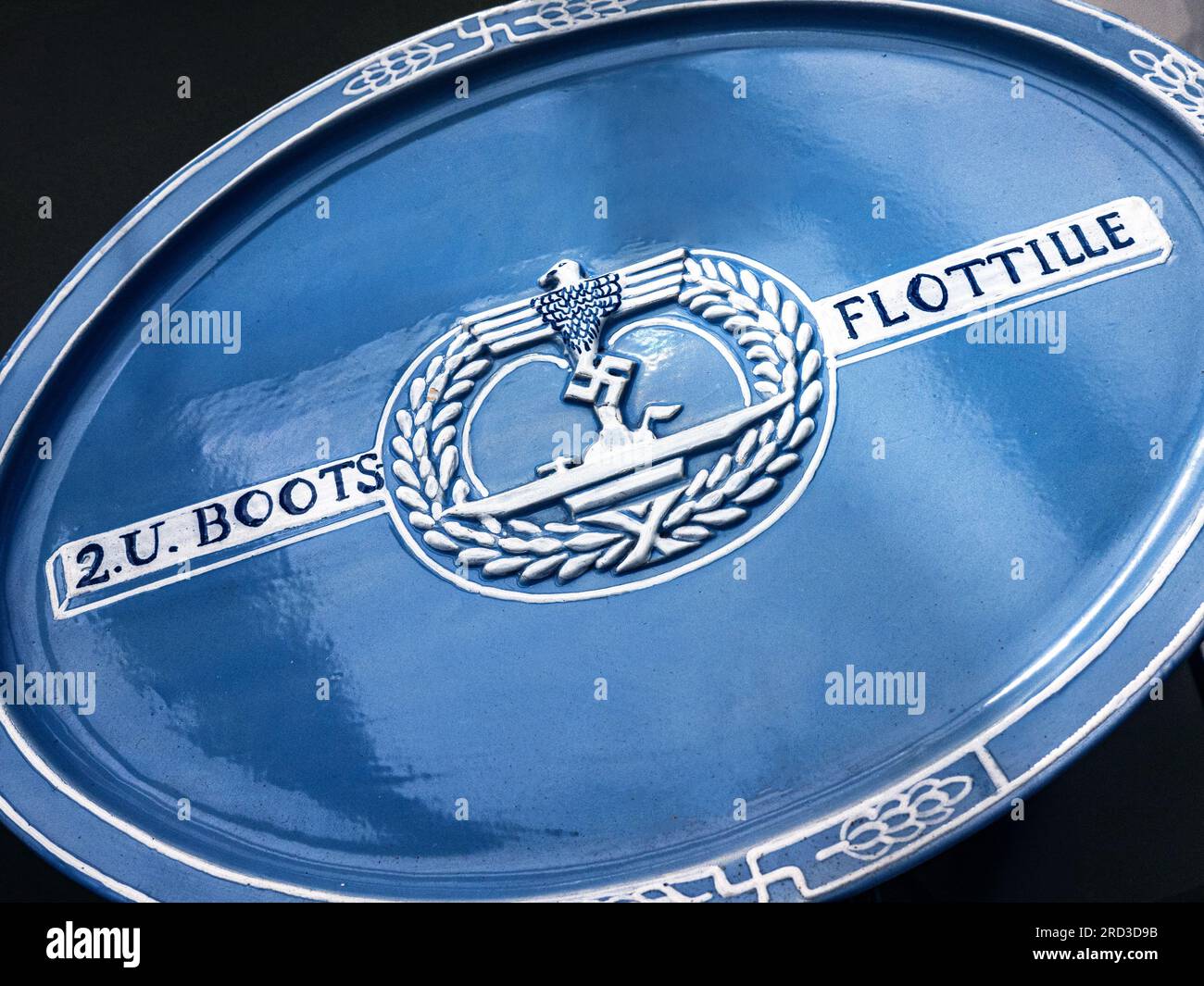 U BOAT NAZI GERMANY Blue ceramic plate to commemorate Nazi U Boats