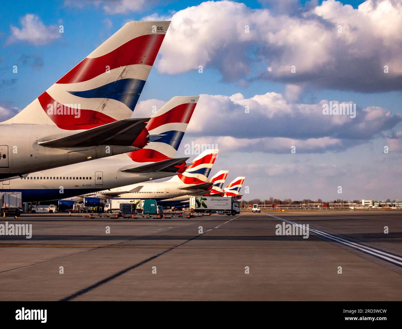 A line of British Airways aircraft at London Heathrow Airport ,UK Stock ...