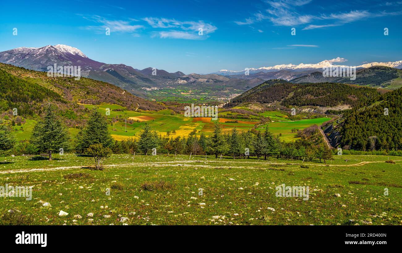 Valle Subequana in the Regional Natural Park of Sirente Velino, Abruzzo, Italy, Europe Stock Photo