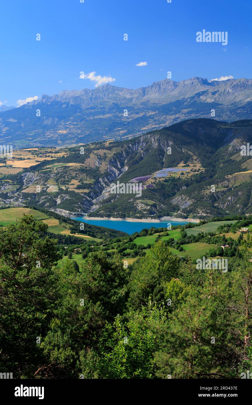 Lac de Serre Poncon Verdon Gorge  Provence-Alpes-Côte d'Azur Alpes-de-Haute-Provence France Stock Photo