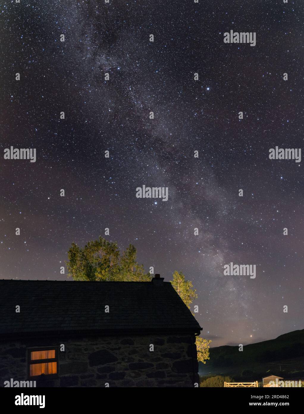 Night sky wales stars hi-res stock photography and images - Alamy