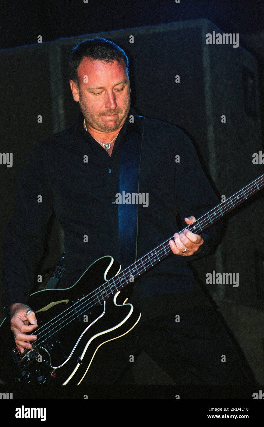 New Order, English rock band formed in 1980 by vocalist and guitarist