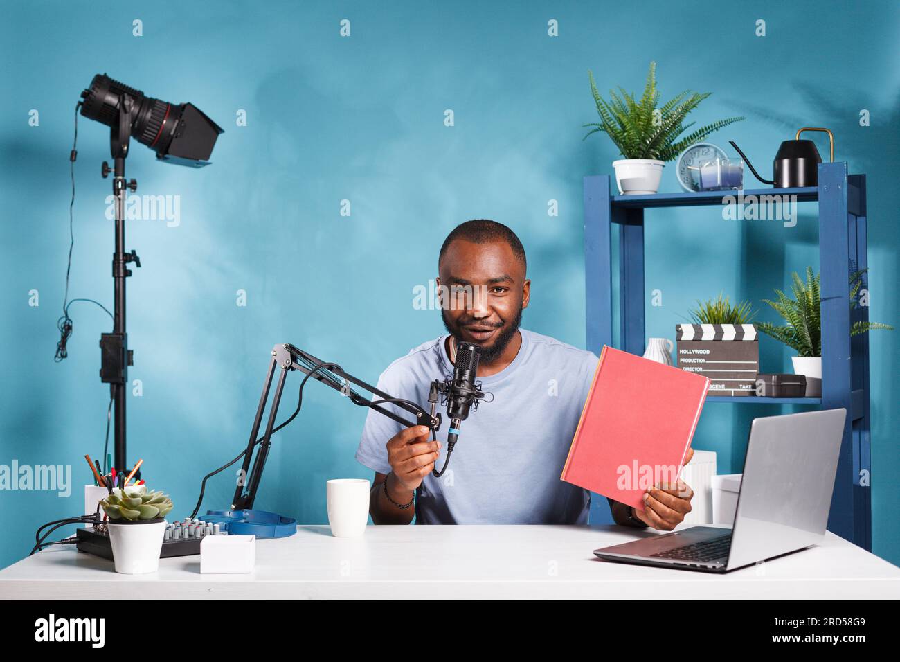 Social media influencer announcing hi-res stock photography and images ...