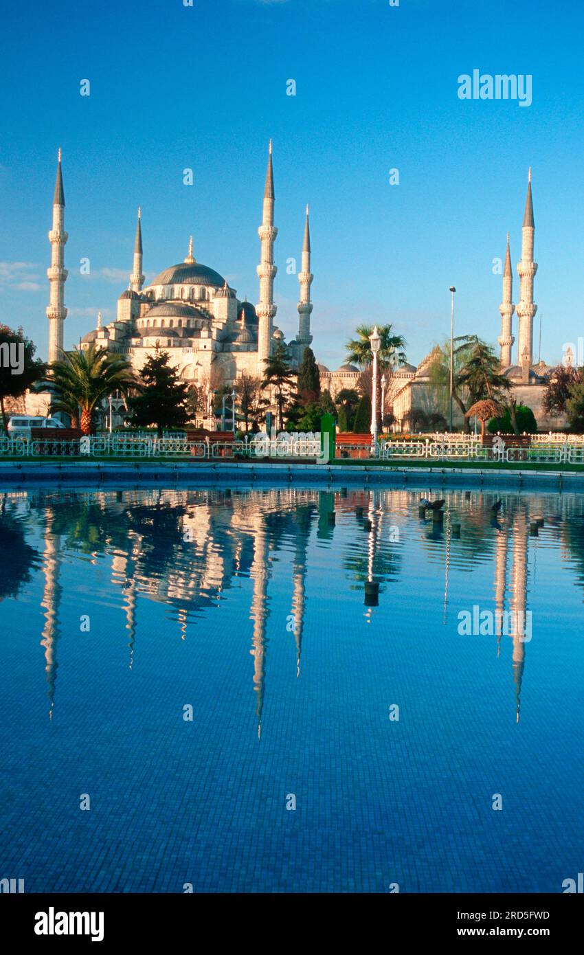 Blue Mosque, Ahmet, Sultan Ahmed Park, Istanbul, Turkey Stock Photo - Alamy