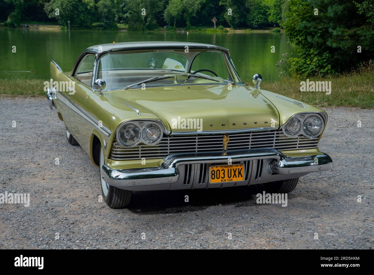 1957 Plymouth Belvedere 'Full Size' classic American family car Stock Photo  - Alamy