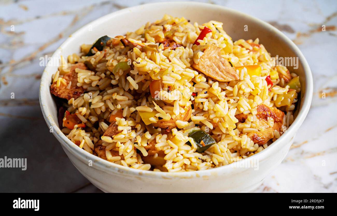 Chicken biryani Spicy Indian Malabar biryani Hyderabadi biryani, Dum