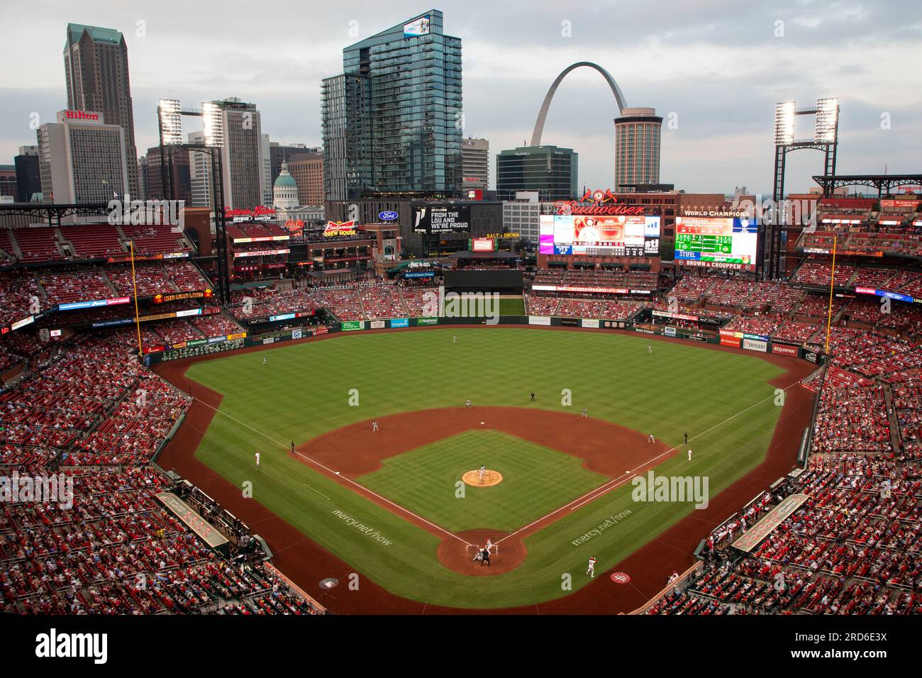 General view of Busch Stadium during a MLB regular season game between ...