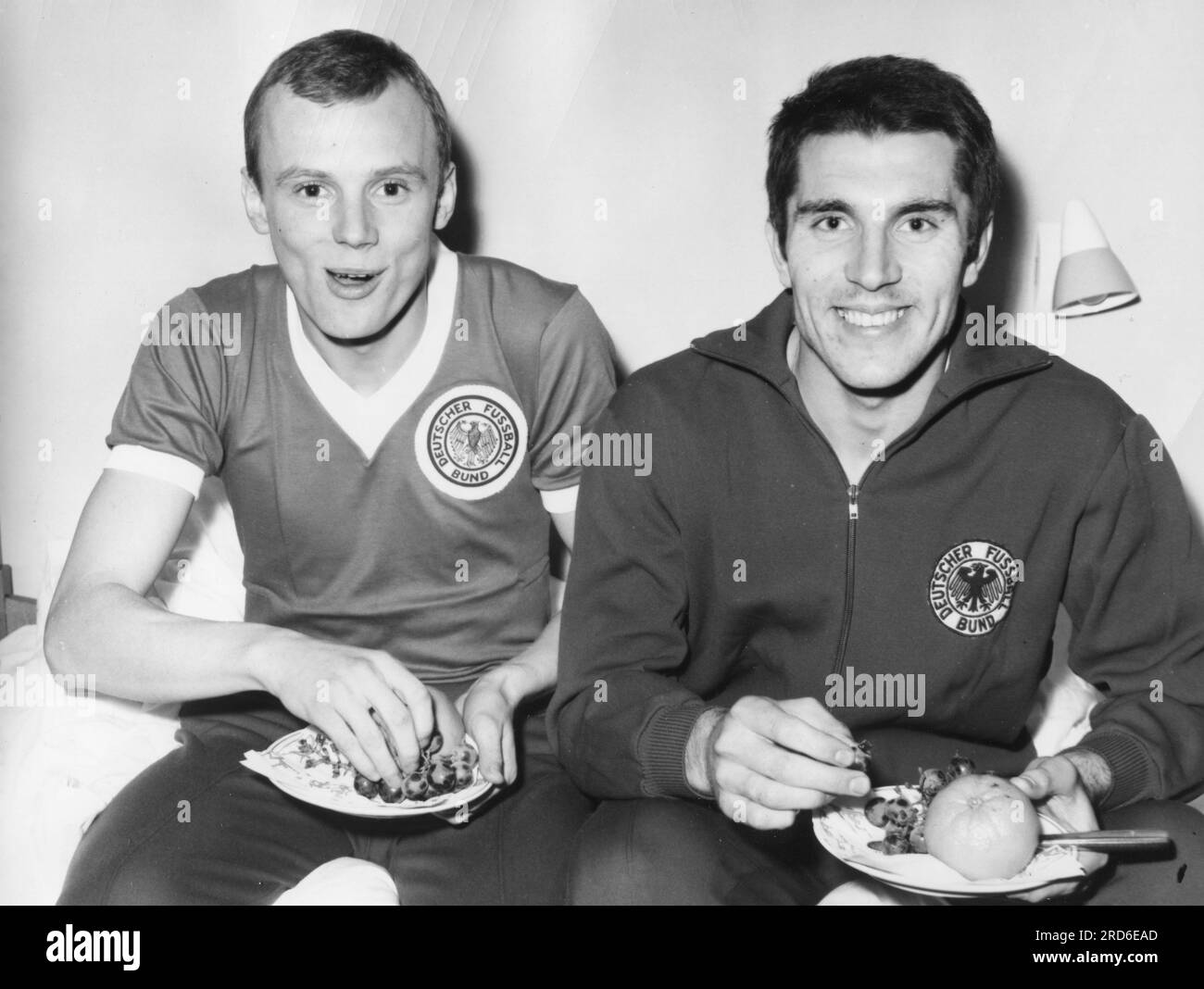 Wittkamp, Hans-Juergen, * 23.7.1947, German football player, midfielder for FC Schalke 04, ADDITIONAL-RIGHTS-CLEARANCE-INFO-NOT-AVAILABLE Stock Photo