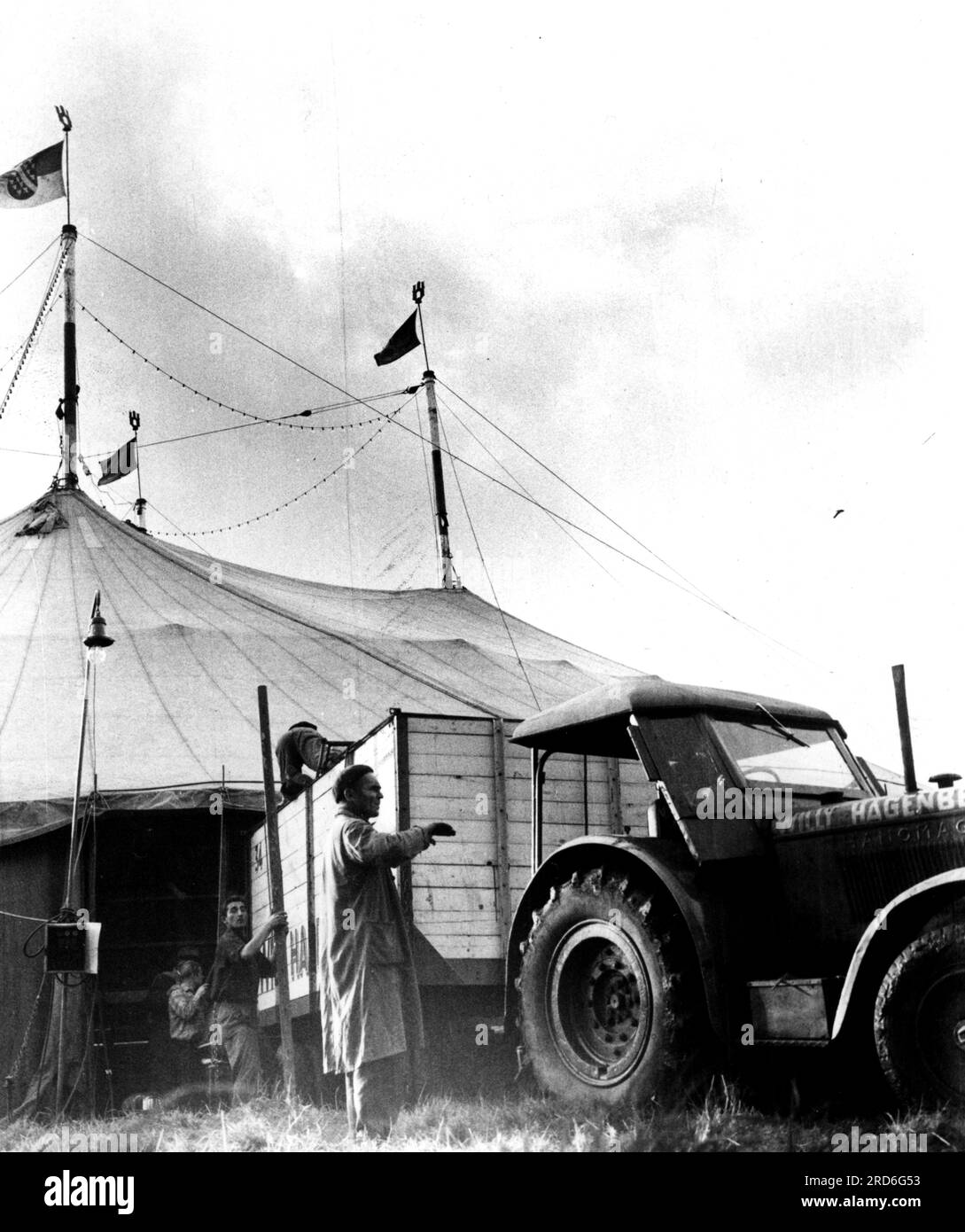 circus, Circus Willy Hagenbeck, circus tent, exterior view, trailer with equipment at emergency exit, ADDITIONAL-RIGHTS-CLEARANCE-INFO-NOT-AVAILABLE Stock Photo
