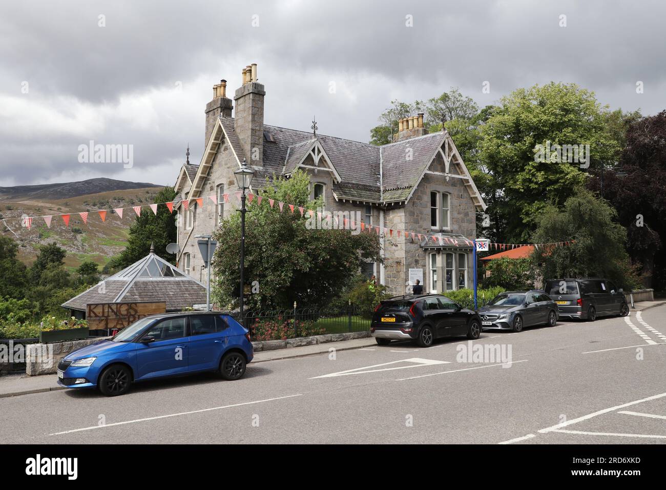 Braemar street scene Scotland July 2023 Stock Photo Alamy