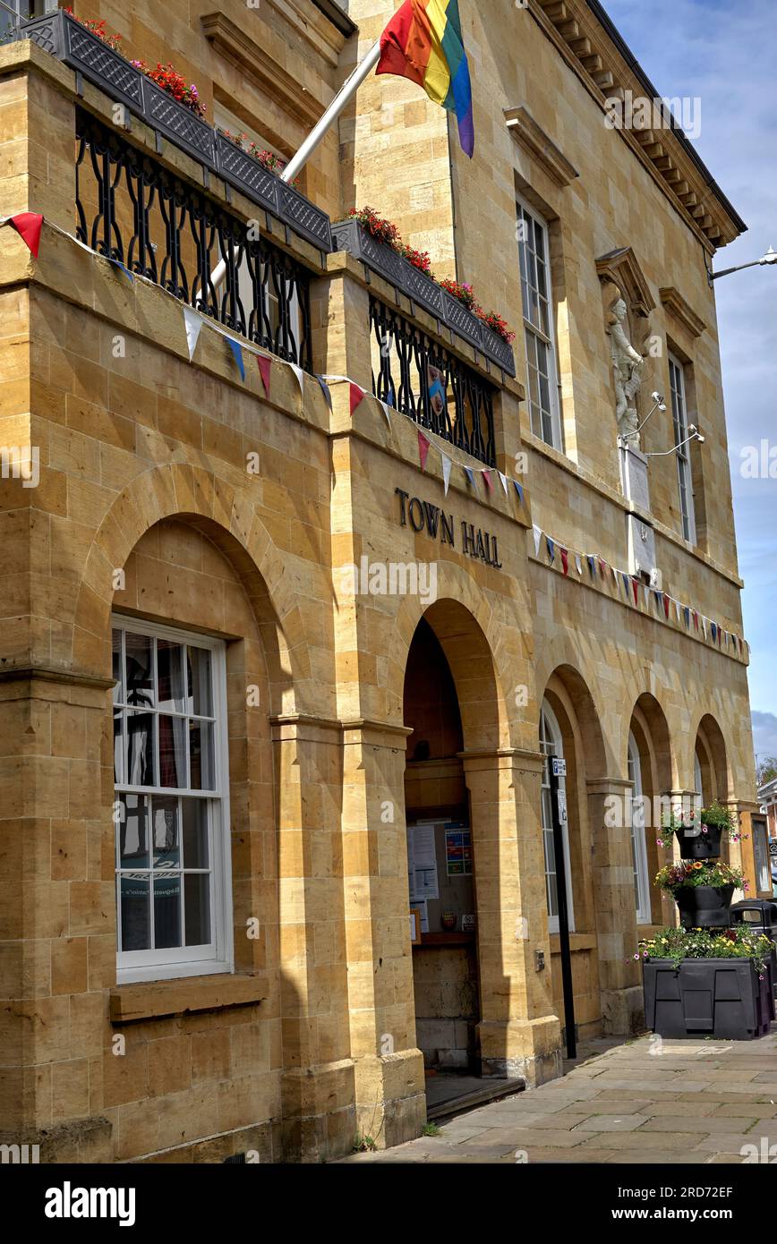 Stratford Upon Avon Town Hall Sheep Street Stock Photo Alamy