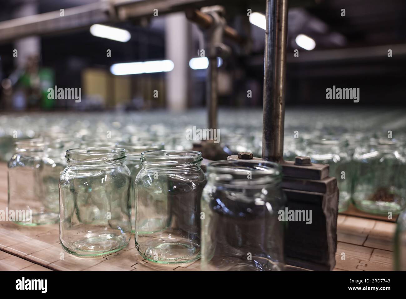 Bonn, Germany. 19th July, 2023. Industrial jars from the manufacturer Weck run through production. Almost everyone knows Weck's preserving jars, but the future of the brand is unclear. In June, the company