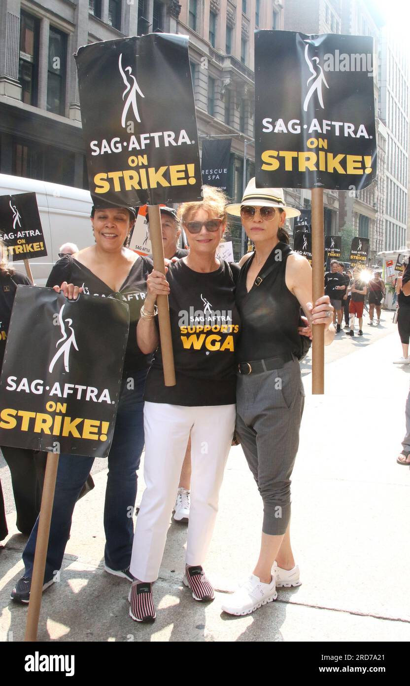 New York, NY, USA. 17th July, 2023. Susan Sarandon, Julianna Margulies