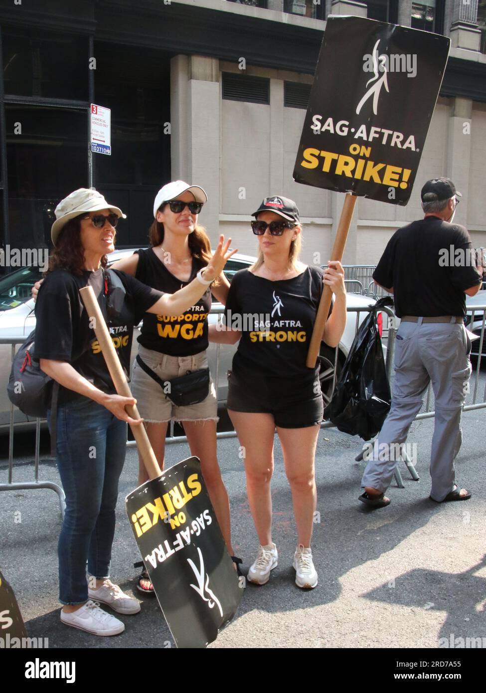 New York, NY, USA. 17th July, 2023., Samantha Mathis seen picketing