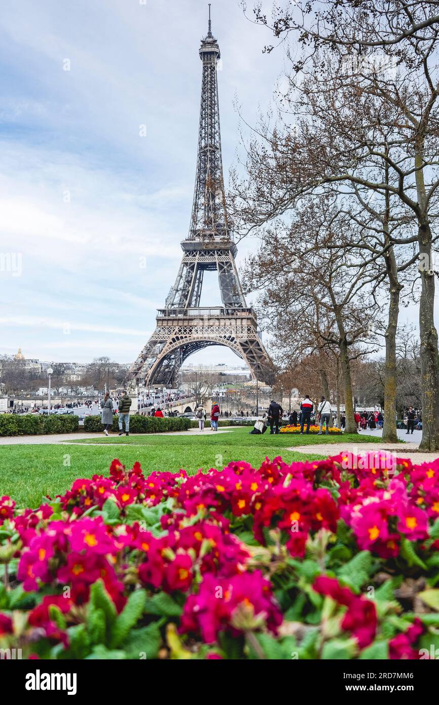 File:Tour Eiffel, Paris, France.JPG - Wikimedia Commons