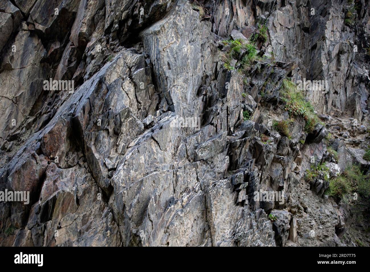 Rocky texture of highlands. Dark rocks Stock Photo Alamy